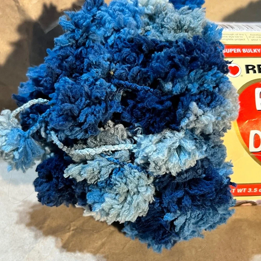 Red Heart 3.5oz Pomp-a-Doodle Yarn Shoreline Blue Super Bulky 6 E765